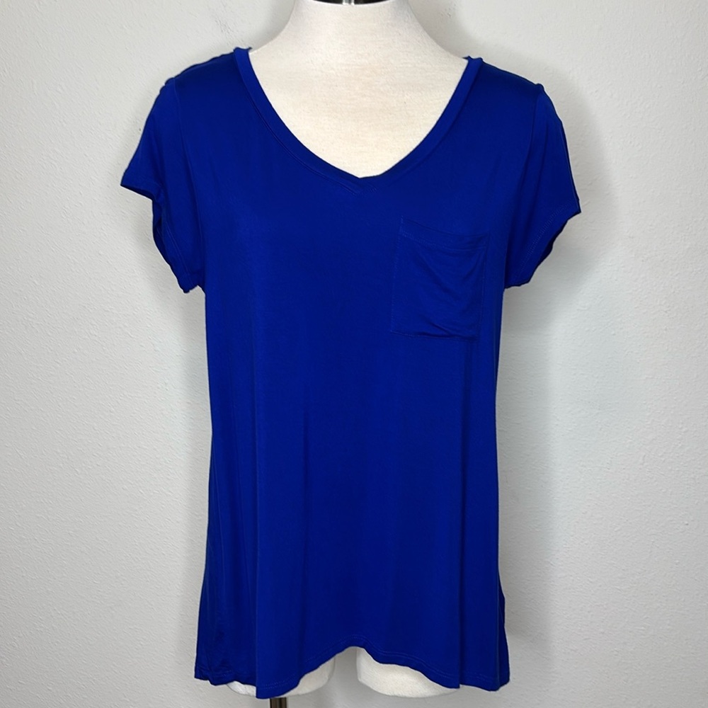 Cable & Gauge size Large pocket v-neck T-shirt